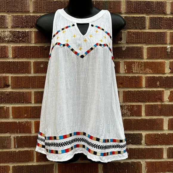 THML Women’s Sz S Linen blend White Embroidered Sleeveless blouse - Picture 1 of 10